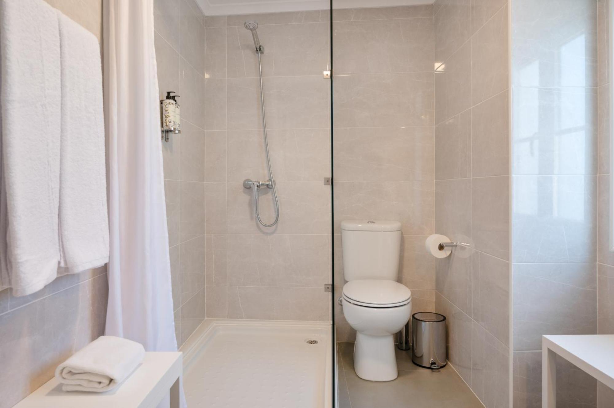 Azinheira Suites Townhouse - Alojamento Turistico (Adults Only) Elvas Luaran gambar
